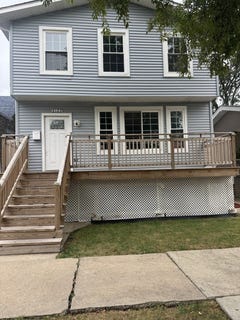 /international/us/2122-119th-place-blue-island-il-110110241804/