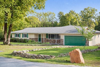 /international/us/908-oak-street-mountain-view-ar-110103718969/