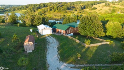 /international/us/30802-hickory-hill-road-unionville-ia-110109994398/