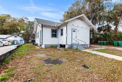 /international/us/122-s-garfield-avenue-deland-fl-110106277069/