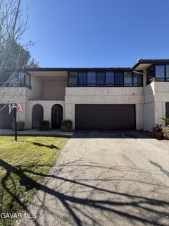 /international/us/40049-bluebird-lane-palmdale-ca-110105526492/