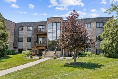 /international/us/1444-stonebridge-circle-wheaton-il-110107314595/