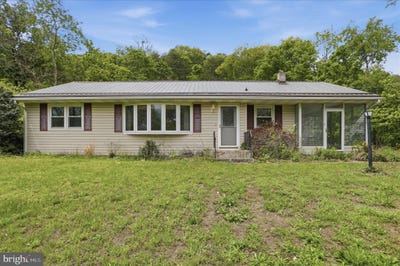 /international/us/1076-frankfort-highway-ridgeley-wv-110108089891/