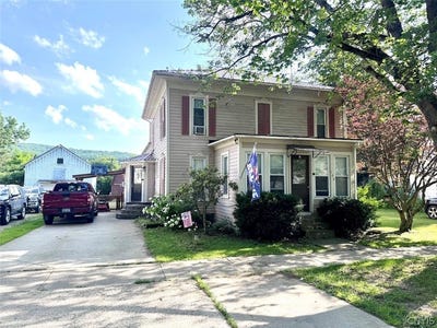 /international/us/105-e-main-street-angelica-ny-110109195375/