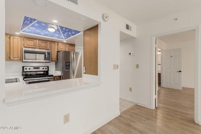 /international/us/10330-w-thunderbird-boulevard-sun-city-az-110100374850/