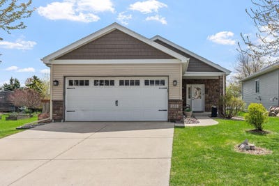 /international/us/555-tiffany-lane-waconia-mn-110107842172/
