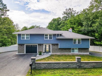 /international/us/230-north-st-tewksbury-ma-110109140974/