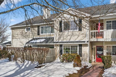 /international/us/21-magnolia-lane-warwick-ny-110106149953/