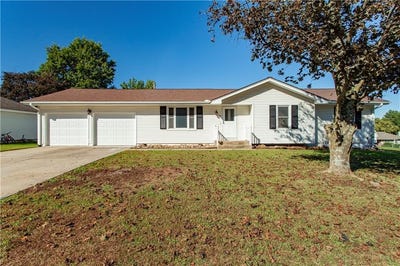 /international/us/1908-cedar-street-higginsville-mo-110120105127/