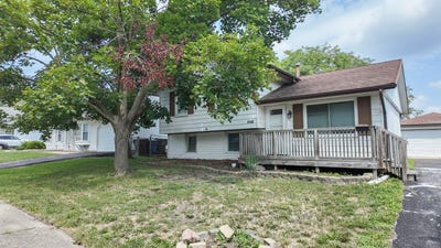/international/us/4700-salem-court-richton-park-il-110105017722/