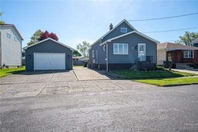 /international/us/41-erie-street-depew-ny-110108065510/