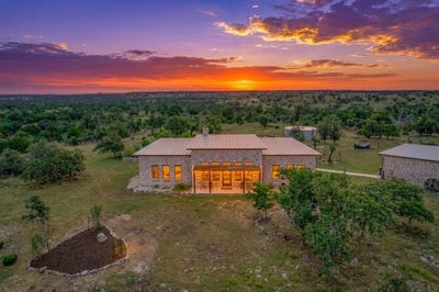 /international/us/2201-poverty-hill-ranch-rd-fredericksburg-tx-110109771797/