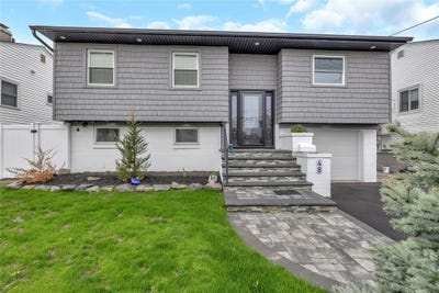 /international/us/48-e-2nd-street-freeport-ny-110098618483/