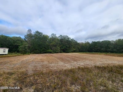 /international/us/n-carolina-210-currie-nc-110108126953/