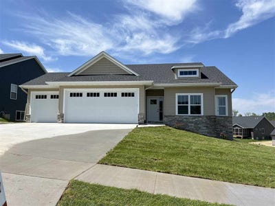 /international/us/805-yorkshire-st-northliberty-ia-110107211901/