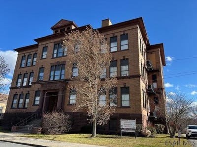 /international/us/280-garfield-street-2-johnstown-pa-110108332452/