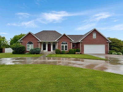 /international/us/425-la-casa-dr-colby-ks-110106981409/