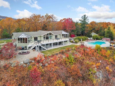 /international/us/141-lakewood-drive-alton-nh-110103495841/