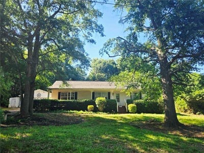 /international/us/202-keith-lane-seneca-sc-110108542132/
