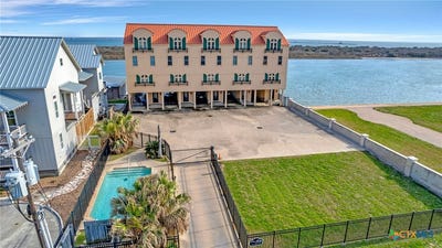 /international/us/2837-stella-port-o-connor-tx-110108170860/