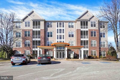 /international/us/1010-crest-way-york-pa-110120686972/