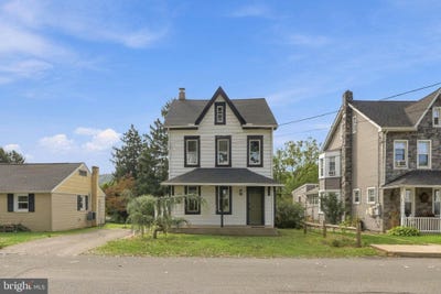 /international/us/345-e-walnut-street-marietta-pa-110120157305/