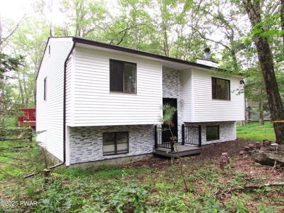 /international/us/109-rodeo-lane-lords-valley-pa-110101425573/