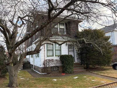 /international/us/85-29-261st-street-floral-park-ny-110108826272/