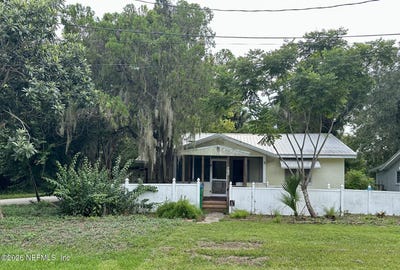 /international/us/414-chestnut-street-crescent-city-fl-110109735538/