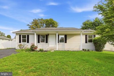 /international/us/303-hackberry-drive-stephens-city-va-110109765878/