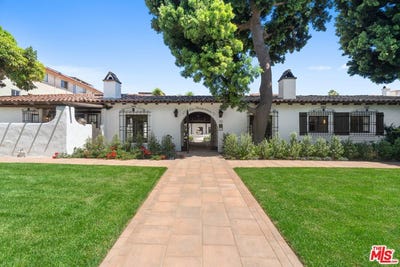 /international/us/1300-n-harper-ave-west-hollywood-ca-110106722674/