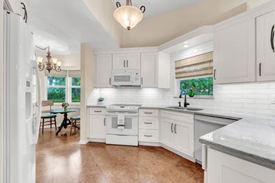 /international/us/2437-sw-foxpoint-trail-palm-city-fl-110099087781/