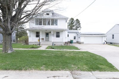 /international/us/207-truman-street-luana-ia-110107416050/