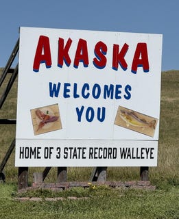 /international/us/1-skinner-street-akaska-sd-110102401133/