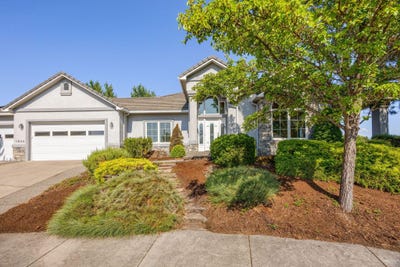 /international/us/1088-oak-grove-court-eagle-point-or-110100532097/?lang=zh-cn