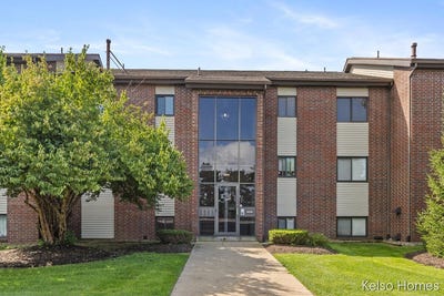 /international/us/3410-devonwood-hills-ne-grand-rapids-mi-110119632218/