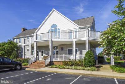 /international/us/202-ringneck-court-chester-md-110099174472/