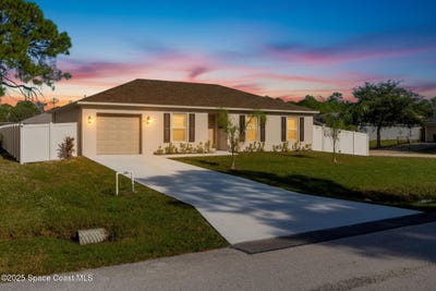 /international/us/511-trumpet-street-sw-palm-bay-fl-110103598319/