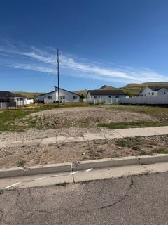/international/us/527-e-620-n-smithfield-ut-110108472266/