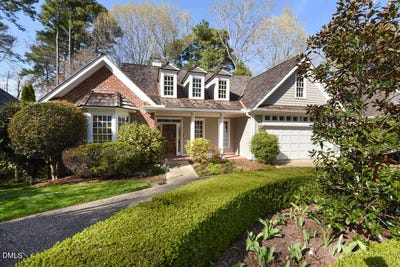 /international/us/217-mill-race-drive-chapel-hill-nc-110106753955/