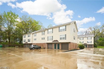/international/us/2067-2091-newberry-street-cuyahoga-falls-oh-110108223315/