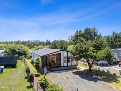 /international/us/20-ne-72nd-street-newport-or-110101144182/