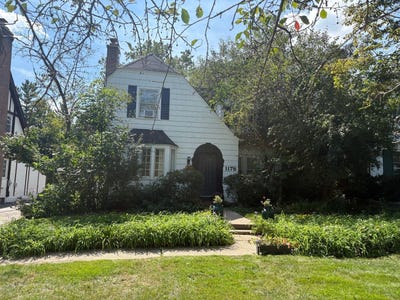/international/us/1178-wade-street-highland-park-il-110110335873/