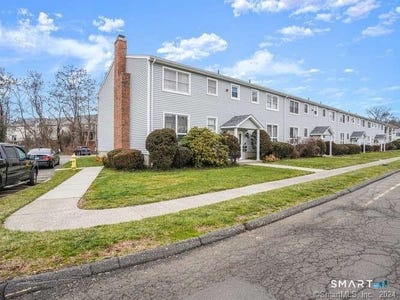 /international/us/89-carriage-path-s-milford-ct-110106801050/