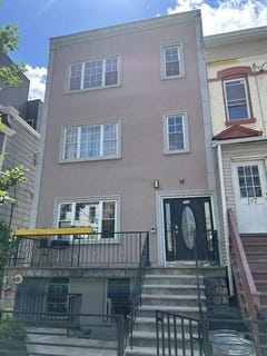 /international/us/105-storms-ave-jc-journal-square-nj-110108547756/