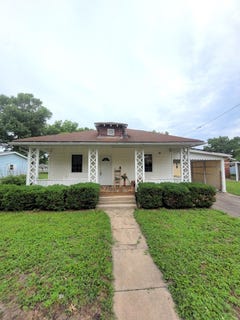 /international/us/919-n-7th-street-murphysboro-il-110107990786/