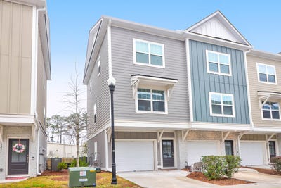 /international/us/1241-allusion-lane-mount-pleasant-sc-110097489323/