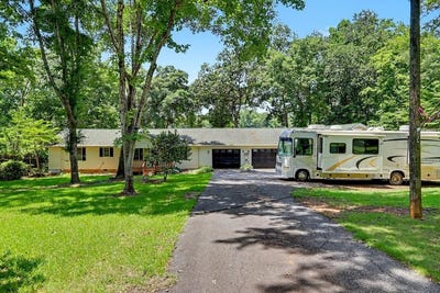/international/us/130-sunset-drive-eatonton-ga-110108636324/