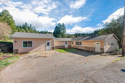 /international/us/1643-shelley-rd-coquille-or-110104997446/