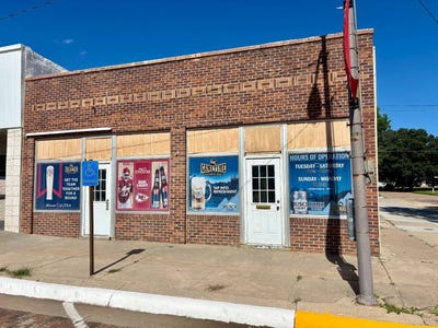 /international/us/106-east-4th-street-washington-ks-110100948260/